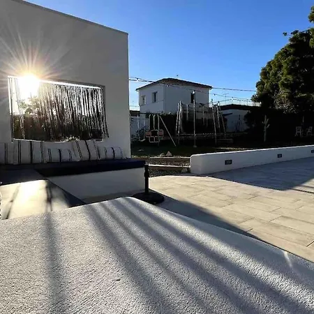 Mediterranean, Piscina Privada, Barbacoa.