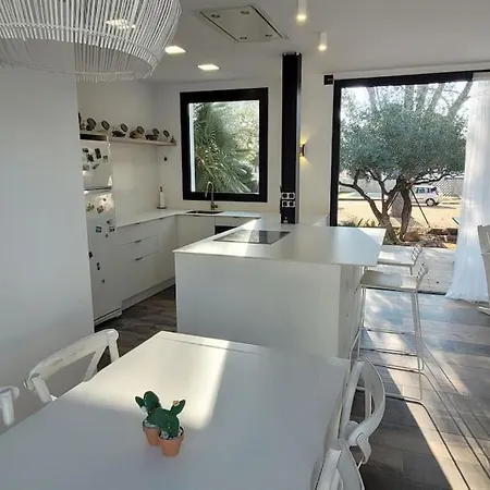 Mediterranean, Piscina Privada, Barbacoa. 別荘 *